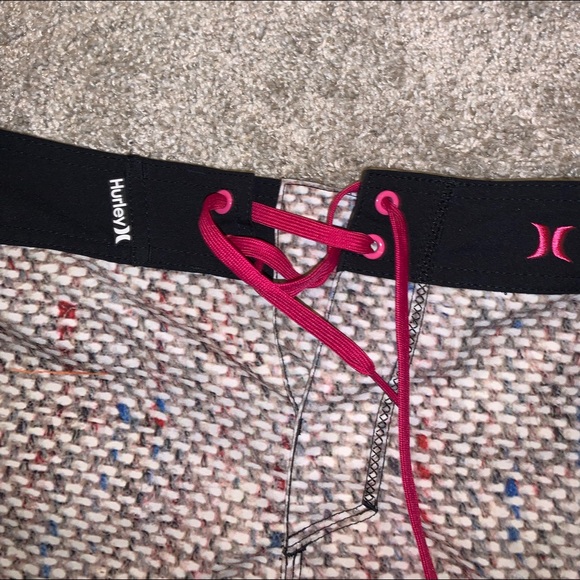 Hurley Cream / Brown Multicolor Swim Trunks size Waist 30 - Picture 3 of 7